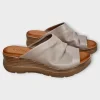 Everly Amelia 01