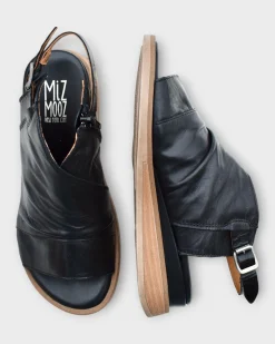 Miz Mooz Conor